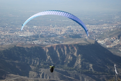 Vuelo de Iniciación - Vuelo en parapente biplaza en Granada